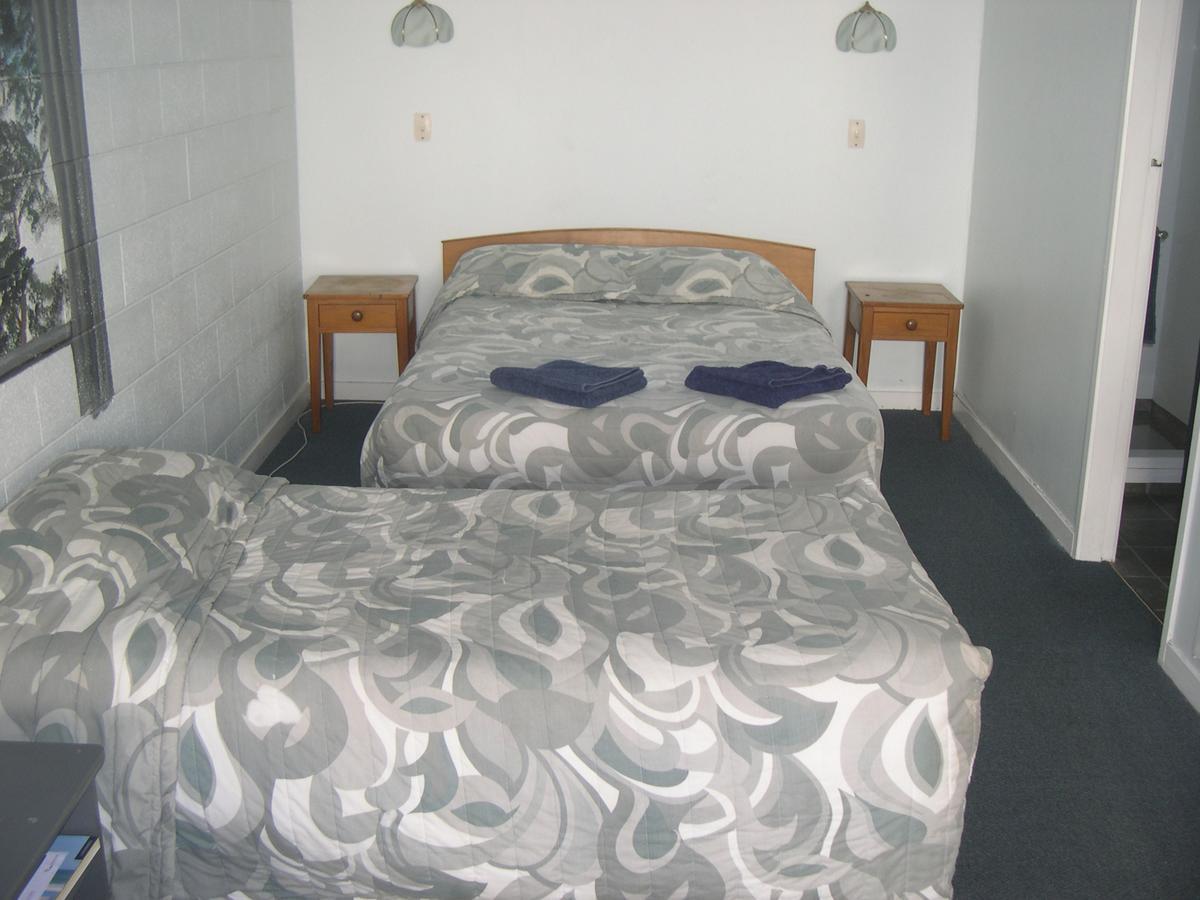 Strand Motel *